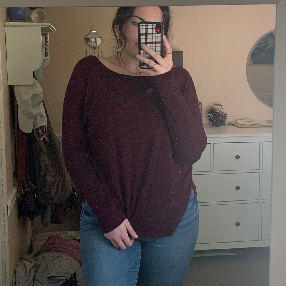 Comfy maroon long sleeve L/XL